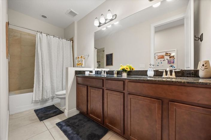 Image No.36-6 Bed Property for sale