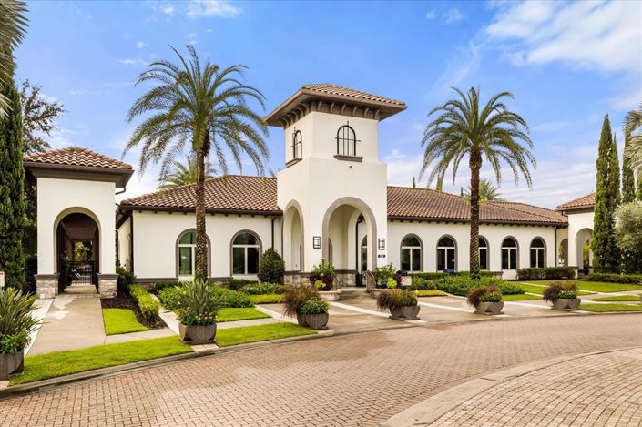 Image No.38-6 Bed Property for sale