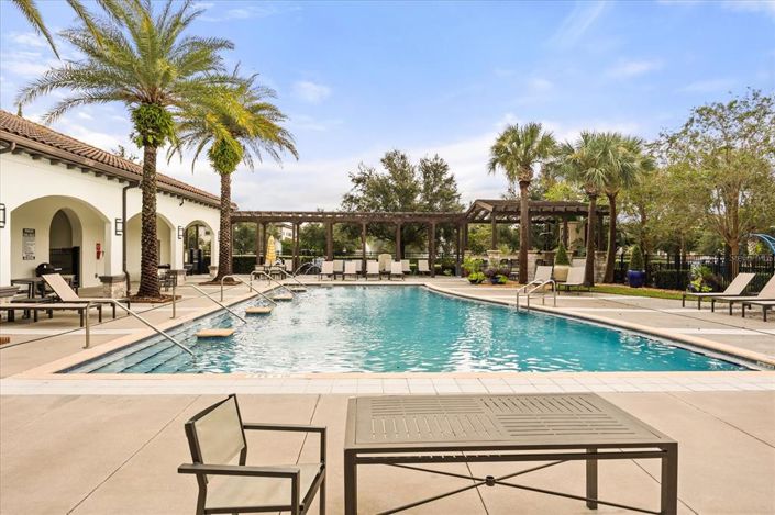 Image No.40-6 Bed Property for sale