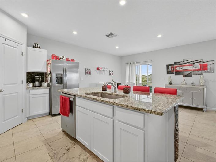 Image No.11-4 Bed Property for sale