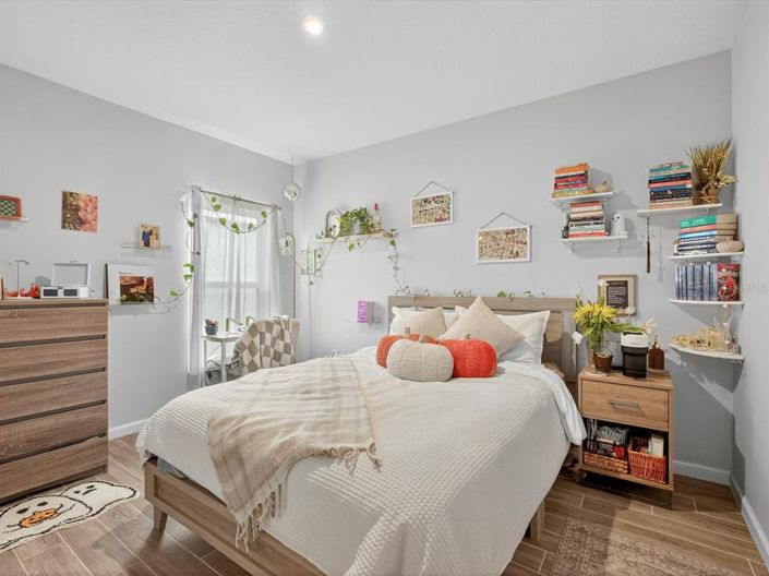 Image No.19-4 Bed Property for sale