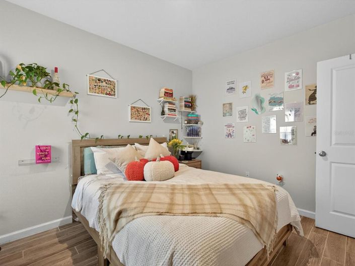 Image No.20-4 Bed Property for sale