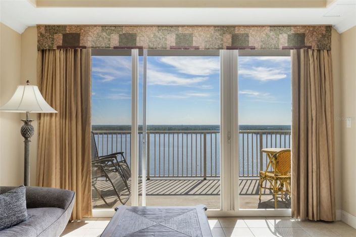 Image No.6-2 Bed Property for sale