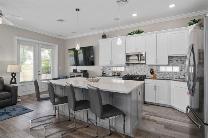 Image No.13-5 Bed Property for sale