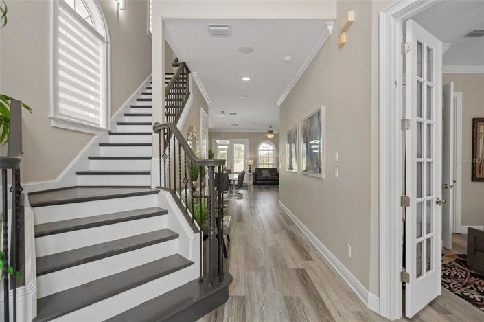 Image No.26-5 Bed Property for sale