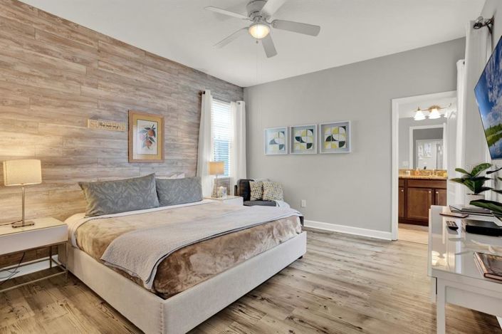 Image No.12-5 Bed Property for sale