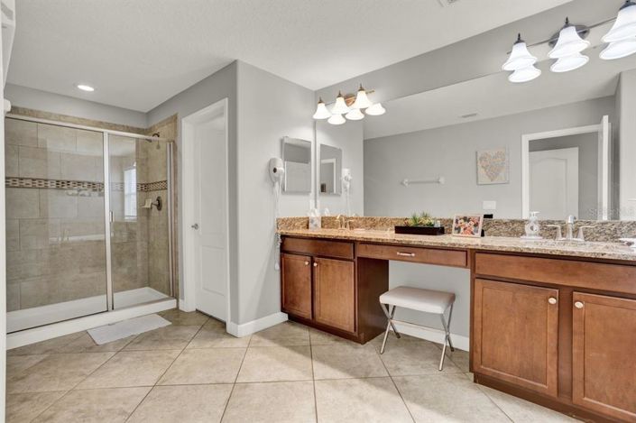 Image No.13-5 Bed Property for sale