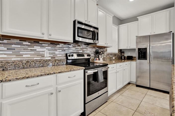 Image No.27-5 Bed Property for sale