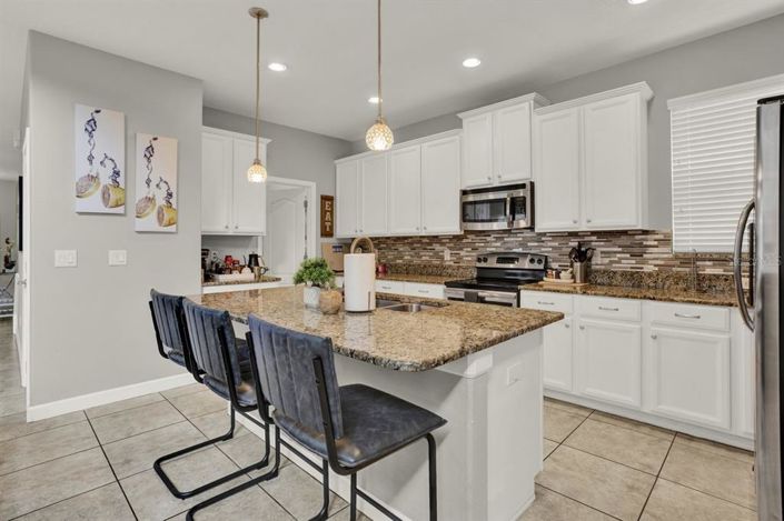 Image No.28-5 Bed Property for sale