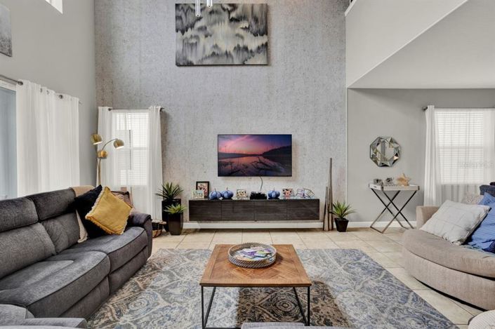 Image No.30-5 Bed Property for sale