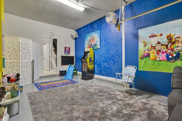 Image No.34-5 Bed Property for sale