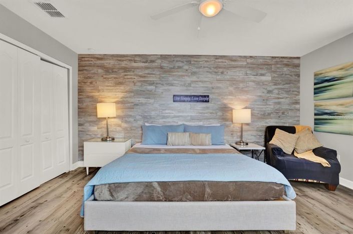 Image No.7-5 Bed Property for sale