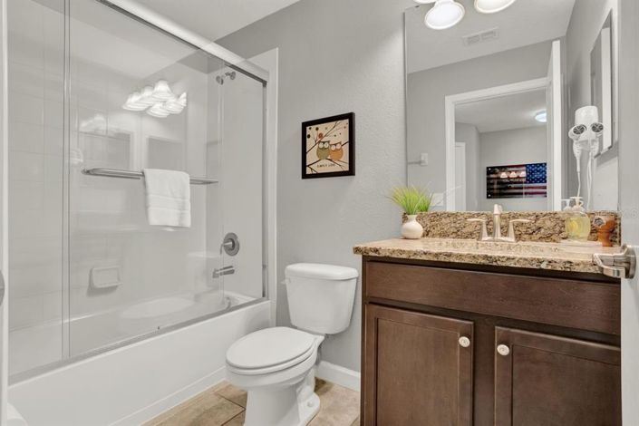 Image No.8-5 Bed Property for sale