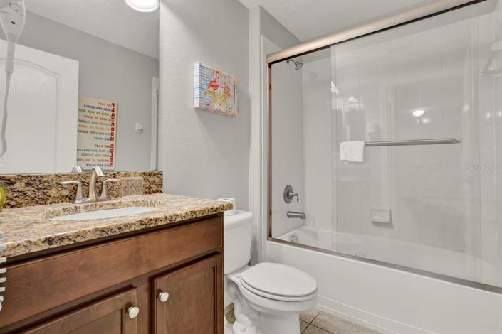 Image No.9-5 Bed Property for sale