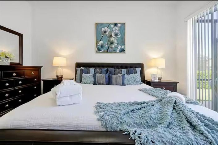 Image No.13-5 Bed Property for sale