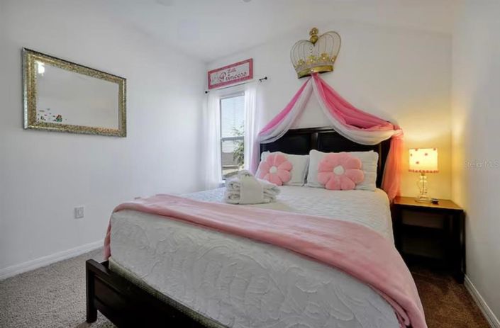 Image No.17-5 Bed Property for sale