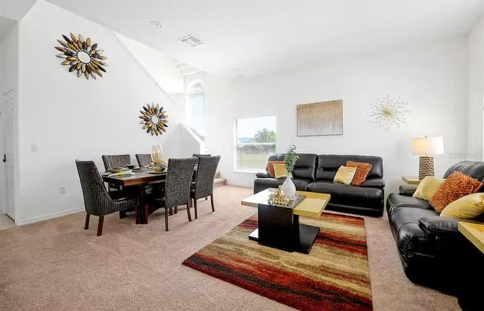 Image No.2-5 Bed Property for sale