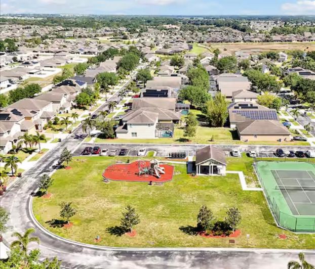 Image No.21-5 Bed Property for sale