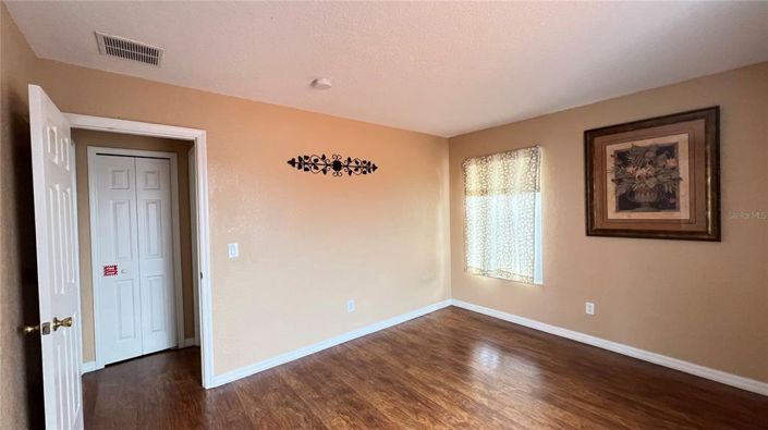 Image No.35-6 Bed Property for sale