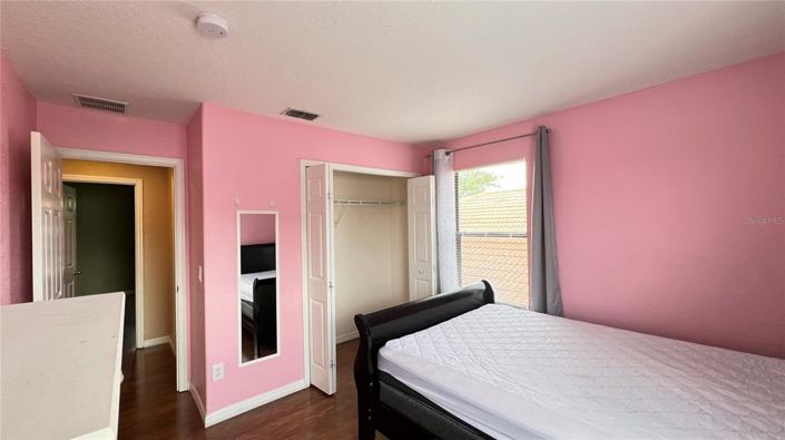 Image No.41-6 Bed Property for sale