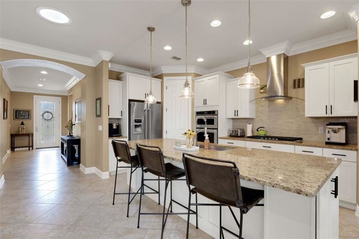 Image No.12-2 Bed Property for sale