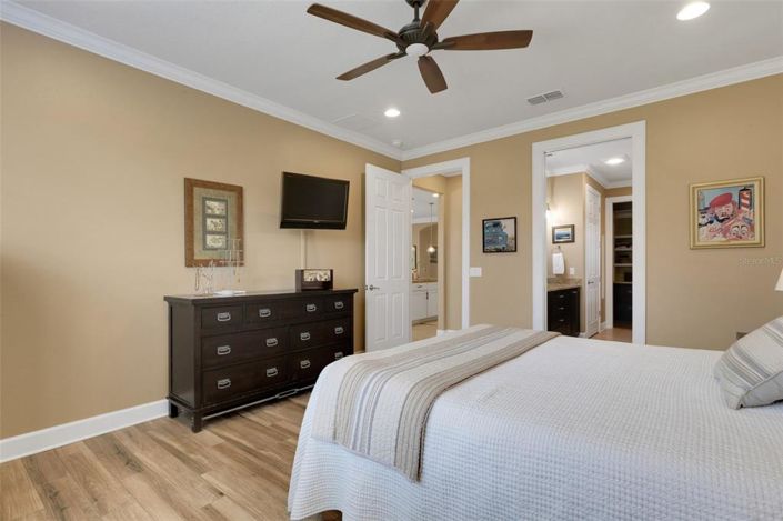 Image No.21-2 Bed Property for sale