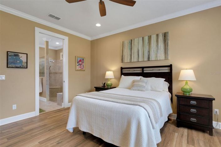 Image No.22-2 Bed Property for sale