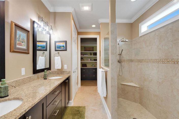 Image No.25-2 Bed Property for sale