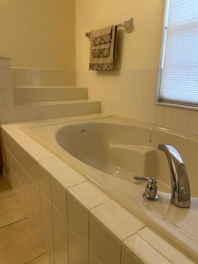 Image No.26-3 Bed Property for sale