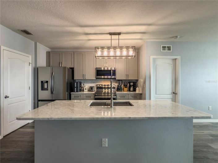 Image No.14-3 Bed Property for sale