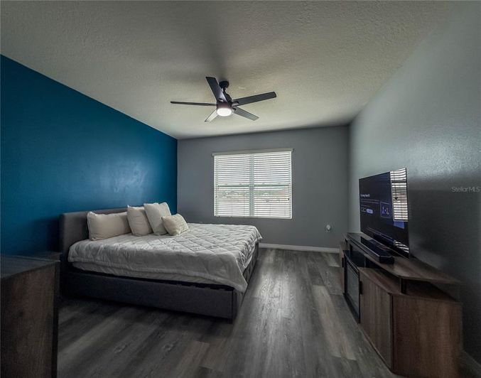 Image No.18-3 Bed Property for sale