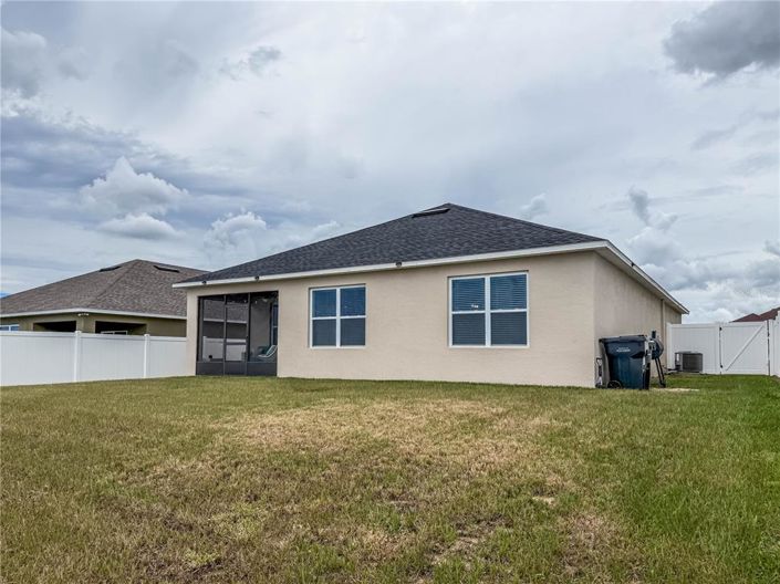 Image No.25-3 Bed Property for sale