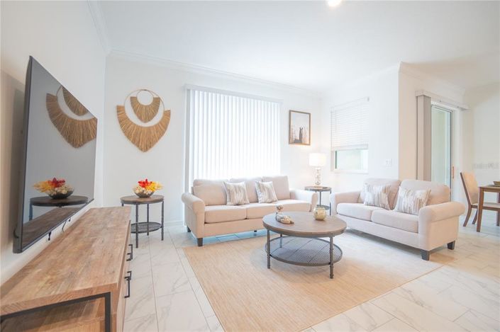 Image No.11-4 Bed Townhouse for sale