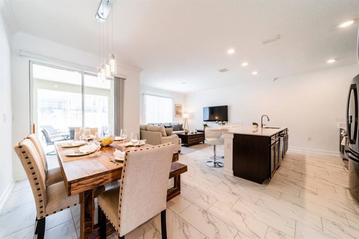 Image No.17-4 Bed Townhouse for sale