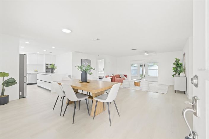 Image No.5-3 Bed Property for sale