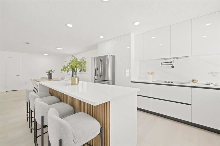 Image No.7-3 Bed Property for sale