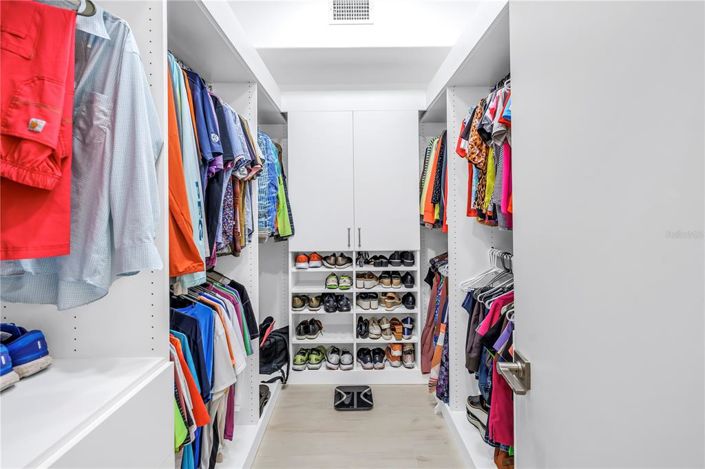 Image No.38-3 Bed Property for sale