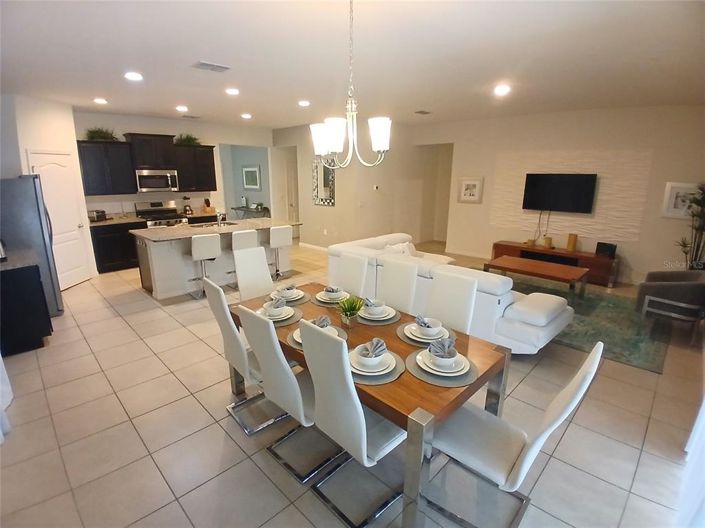 Image No.8-5 Bed Property for sale