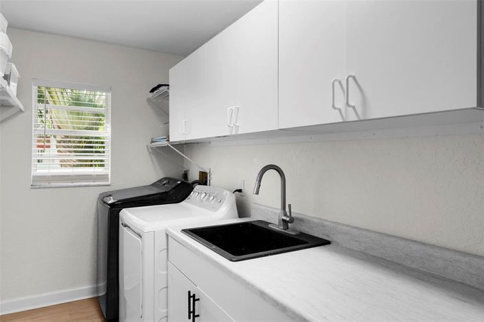 Image No.34-3 Bed Property for sale