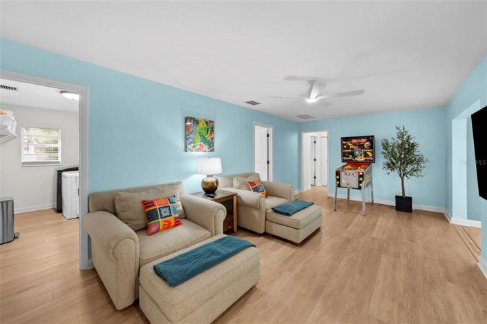 Image No.9-3 Bed Property for sale