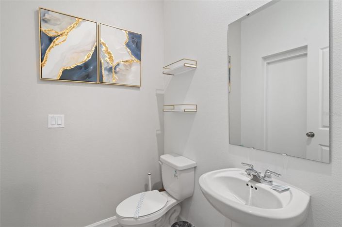 Image No.22-6 Bed Townhouse for sale