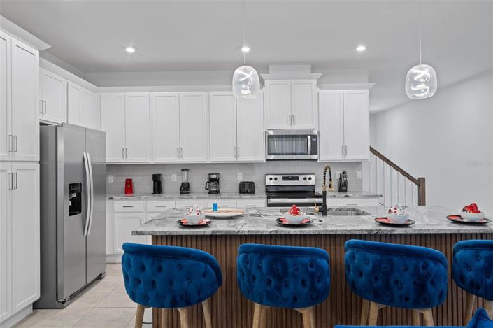 Image No.24-6 Bed Townhouse for sale