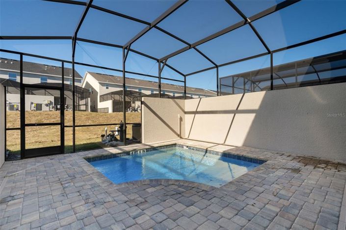 Image No.3-6 Bed Townhouse for sale