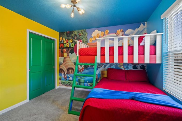 Image No.6-6 Bed Townhouse for sale