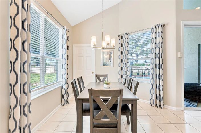 Image No.18-5 Bed Property for sale