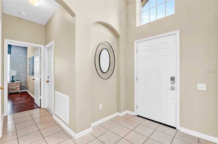 Image No.25-5 Bed Property for sale