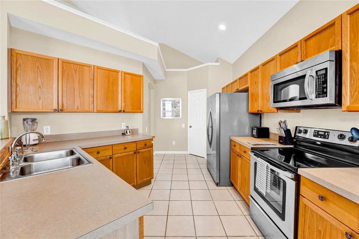 Image No.26-5 Bed Property for sale