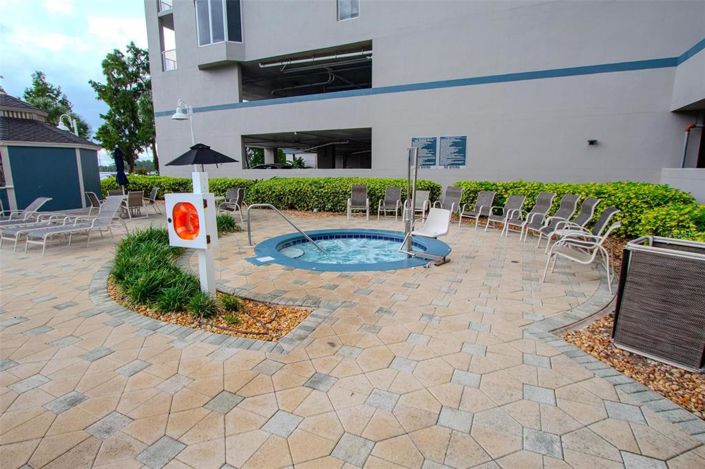 Image No.25-1 Bed Property for sale