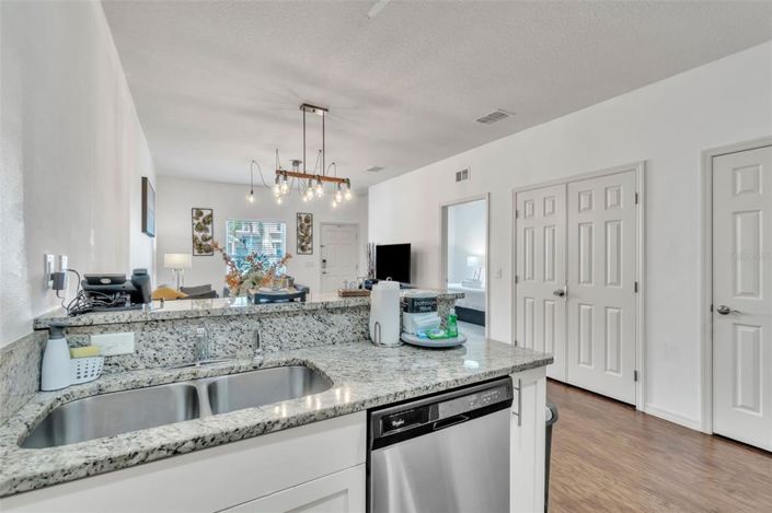 Image No.9-3 Bed Townhouse for sale