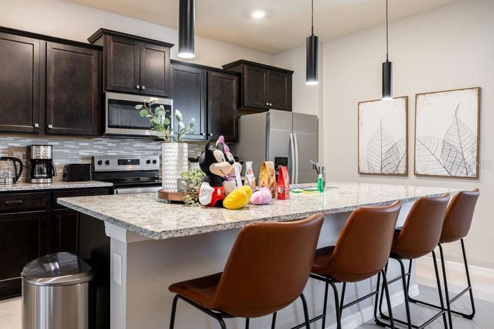 Image No.11-7 Bed Property for sale